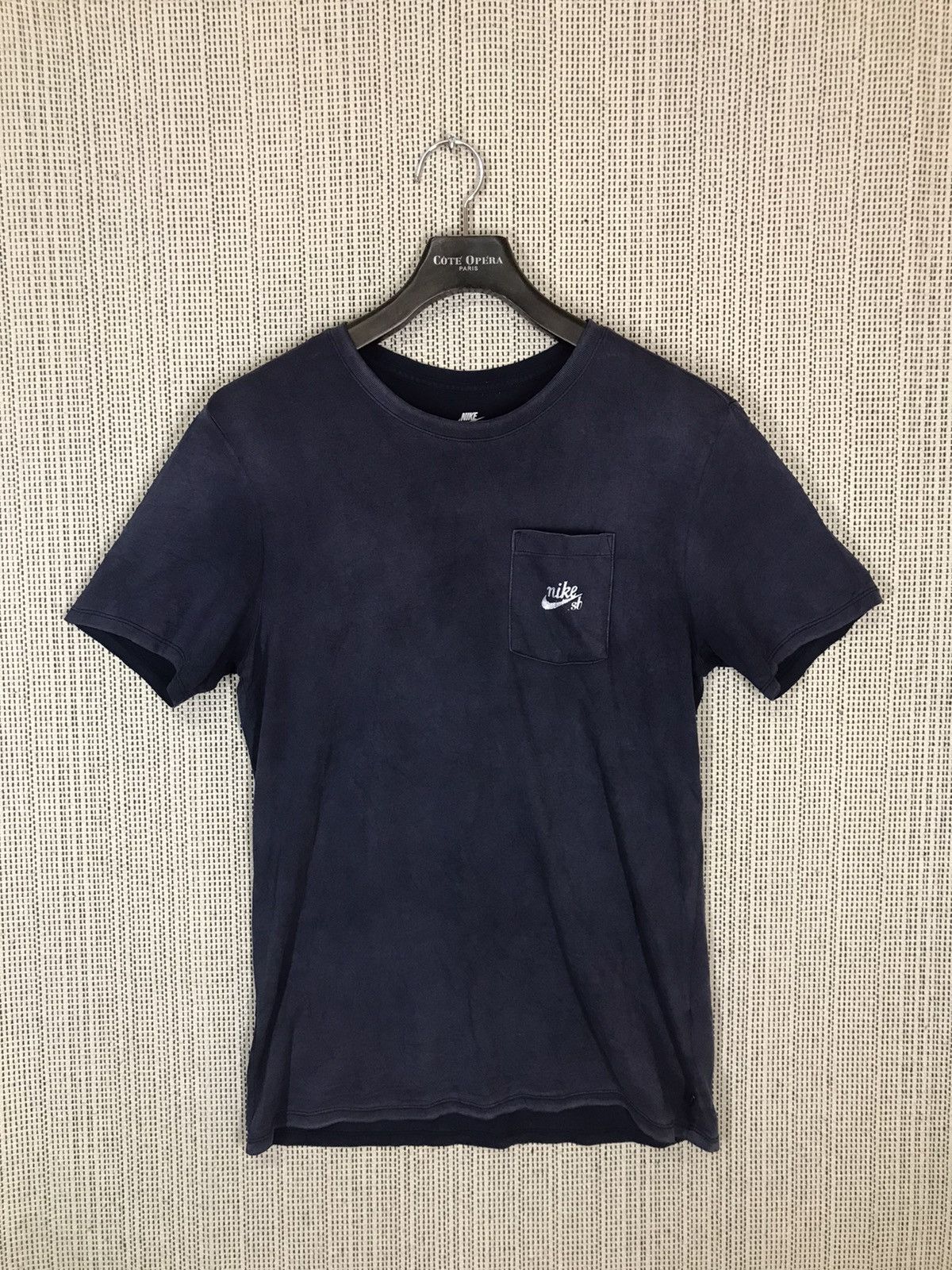 Nike ‼️NIKE SB SPELL OUT SINGLE POCKET TSHIRT SUN FADED‼️ Size US L / EU 52-54 / 3 - 2 Thumbnail