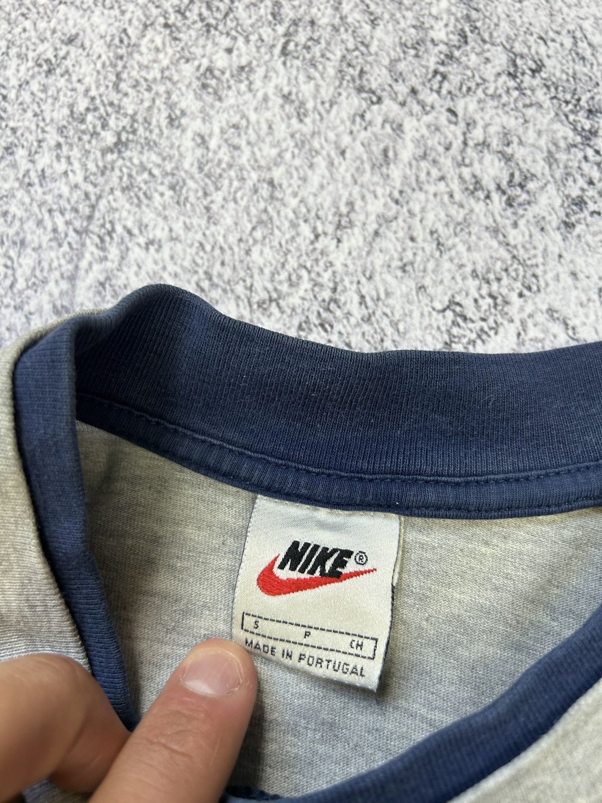 Nike Mens Vintage Nike T Shirt big logo y2k streetwear rare tee Size US S / EU 44-46 / 1 - 4 Thumbnail