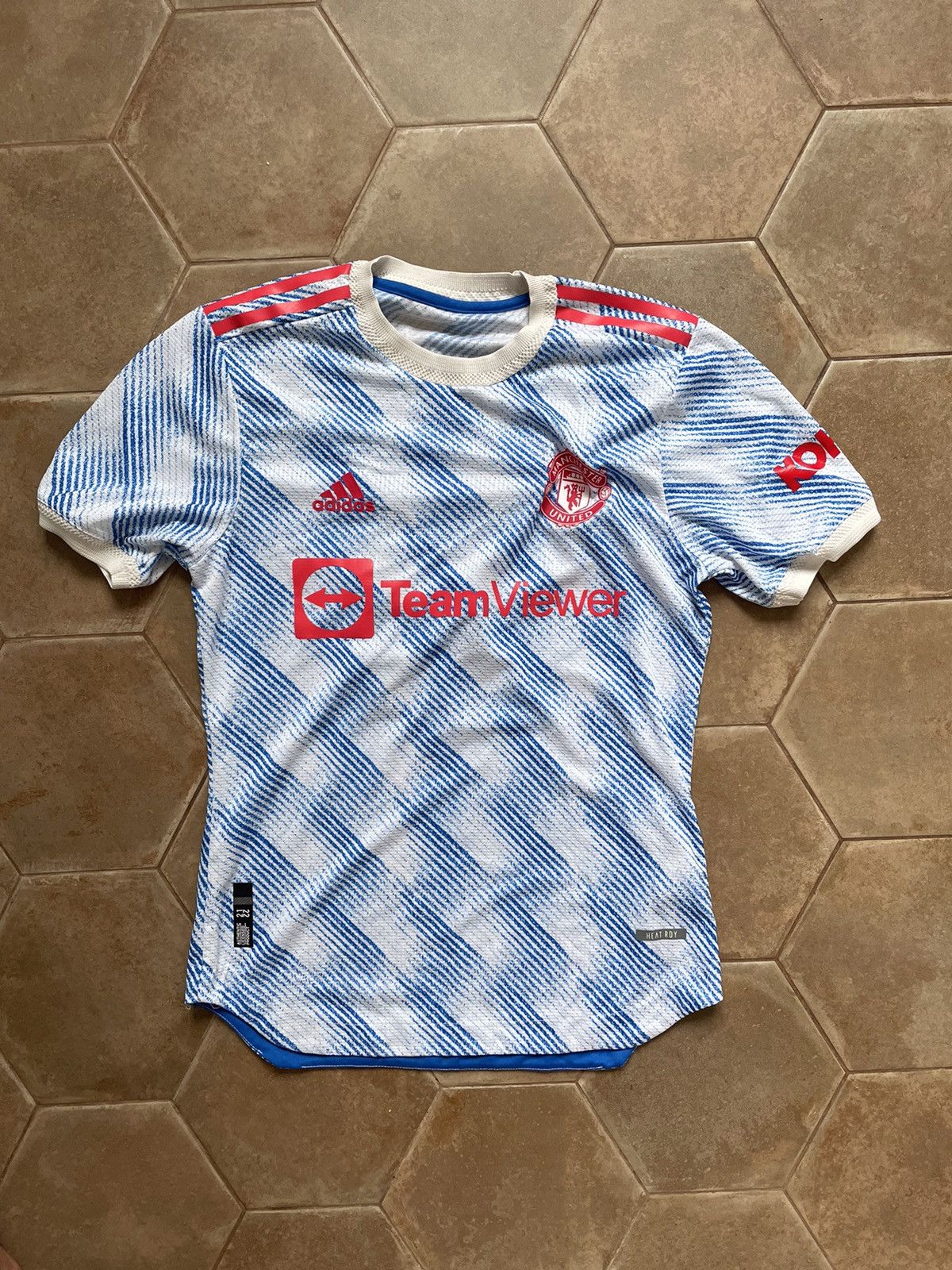Adidas MANCHESTER UNITED ADIDAS SHIRT Size US M / EU 48-50 / 2 - 1 Thumbnail