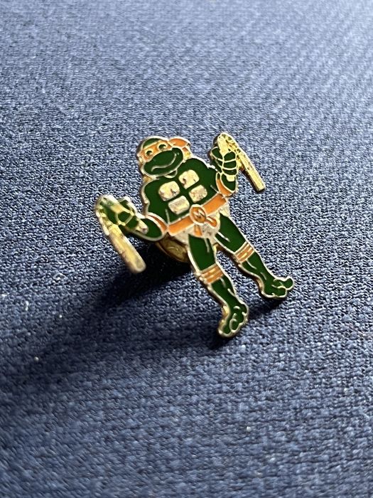 Vintage Teenage Mutant Ninja vintage pin : Michelangelo | Grailed