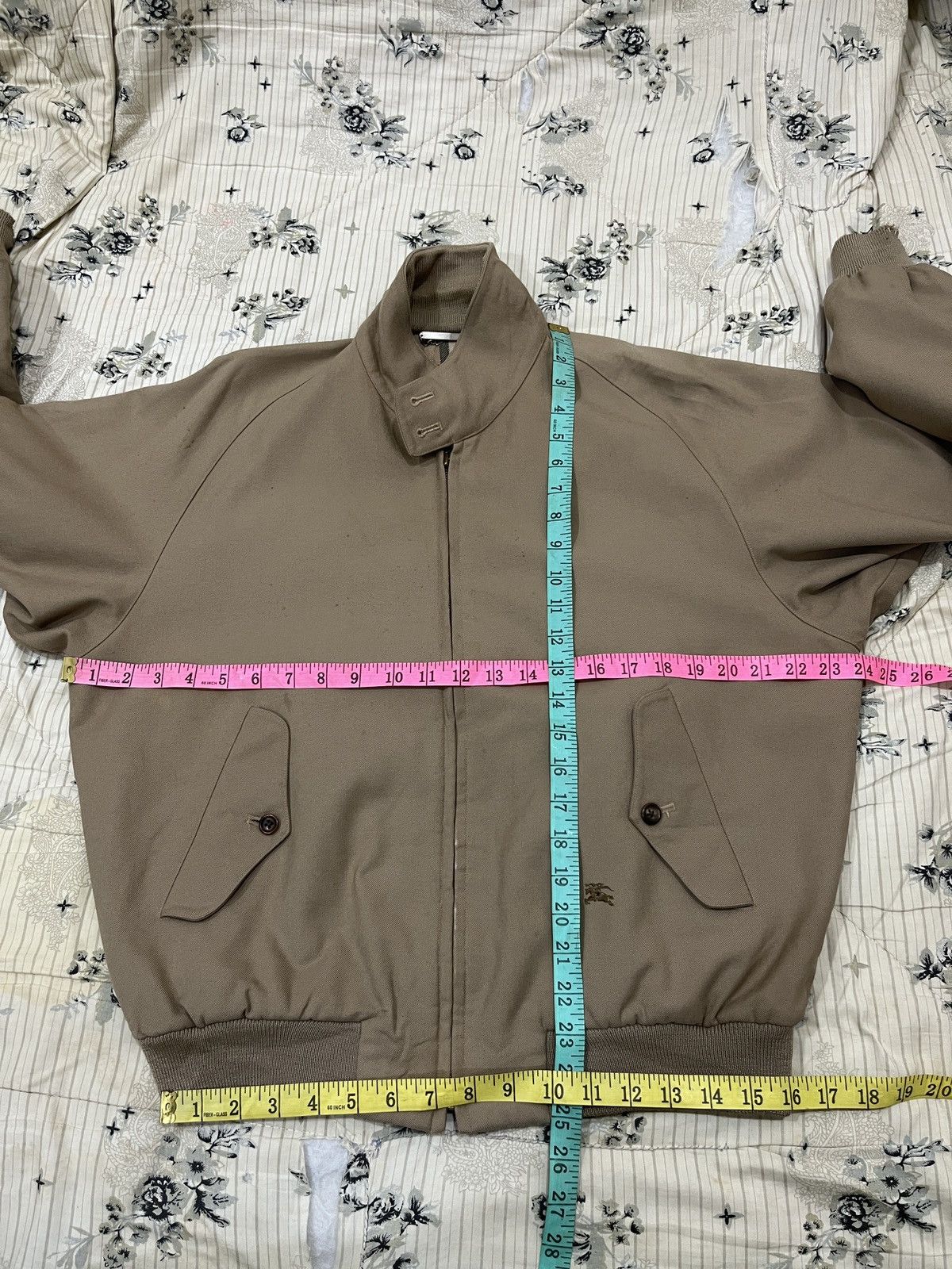 Burberry (Uuuu). VTG BURBERRYS BOMBER JACKET Size US M / EU 48-50 / 2 - 18 Thumbnail