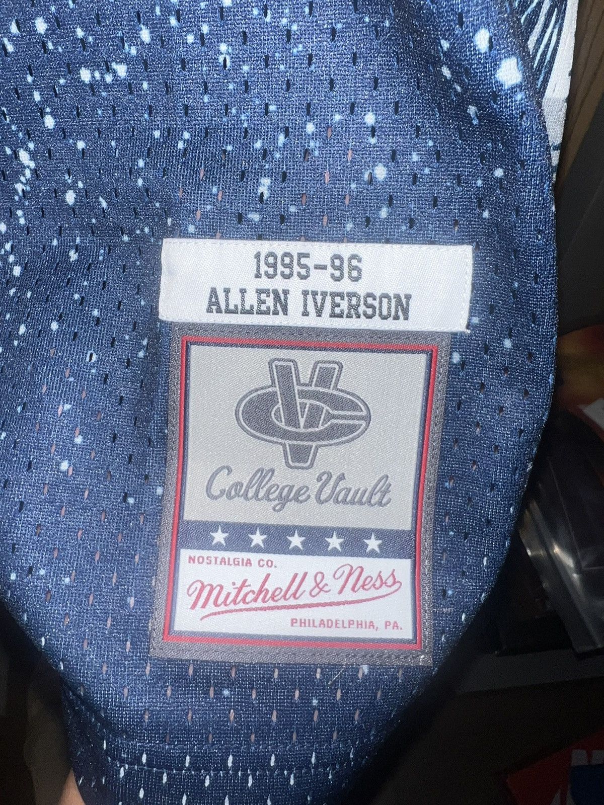 Mitchell & Ness Mitchell & Ness Allen Iverson Georgetown Jersey Sz XL Size US XL / EU 56 / 4 - 2 Thumbnail
