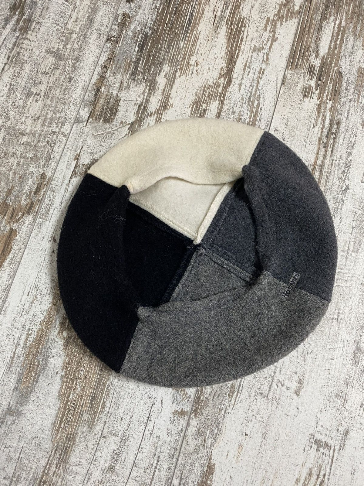 Kangol × Vintage Women’s Kangol beret hats y2k alpaca luxury cap Size ONE SIZE - 2 Thumbnail