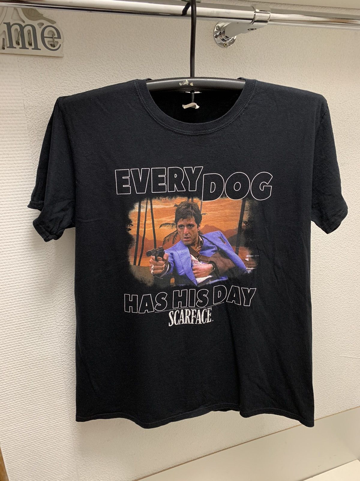 Vintage Every dog has his day Scarface black vintage t-shirt L movie Size US L / EU 52-54 / 3 - 1 Thumbnail