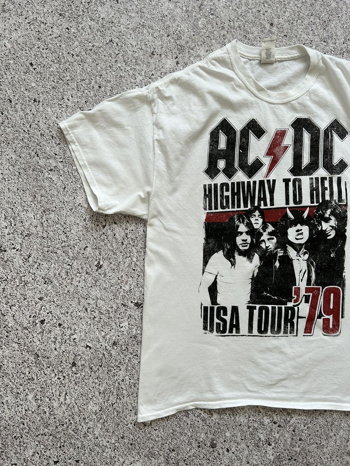 Band Tees × Vintage Vintage AC/DC Highway To Hell USA Tour 1979 T-Shirt 2019 Size US XXL / EU 58 / 5 - 2 Thumbnail
