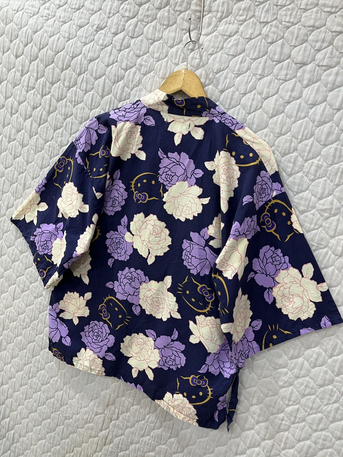 Anime (Uuuu) 🔥💣 ANIME JAPAN HELLO KITTY FULLPRINT KIMONO Size L / US 10 / IT 46 - 8 Thumbnail