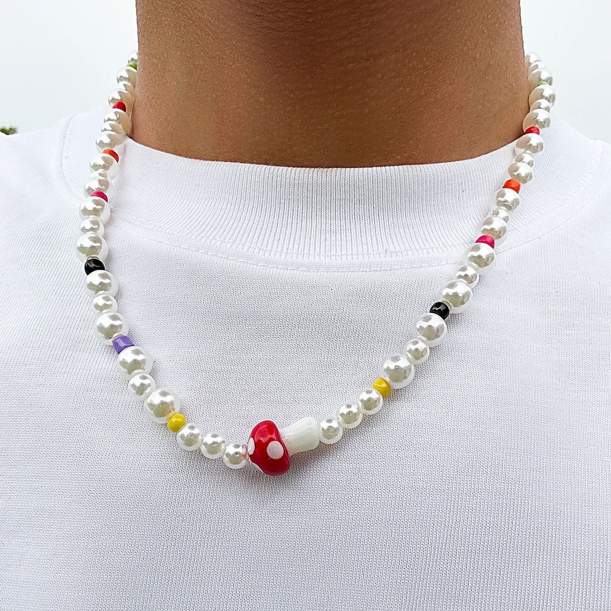 Jewelry Colorful Pearl Bead Necklace in White, Men's