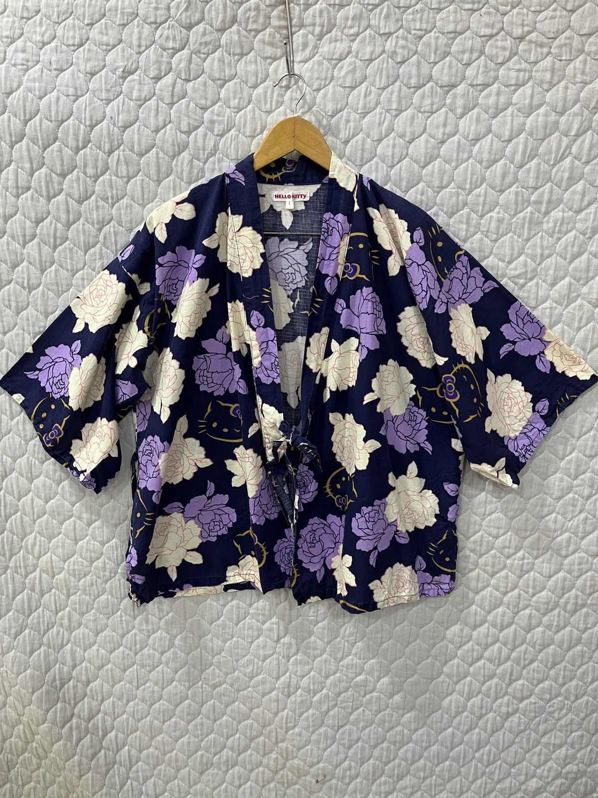 Anime (Uuuu) 🔥💣 ANIME JAPAN HELLO KITTY FULLPRINT KIMONO Size L / US 10 / IT 46 - 1 Thumbnail