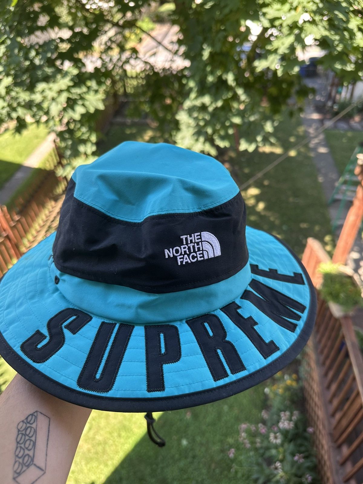 supreme north face bucket hat