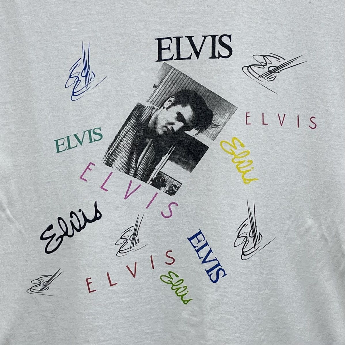 Band Tees × Vintage Vintage 90s T-Shirt Elvis Presley The Lagend Size Xlarge Size US XL / EU 56 / 4 - 2 Thumbnail