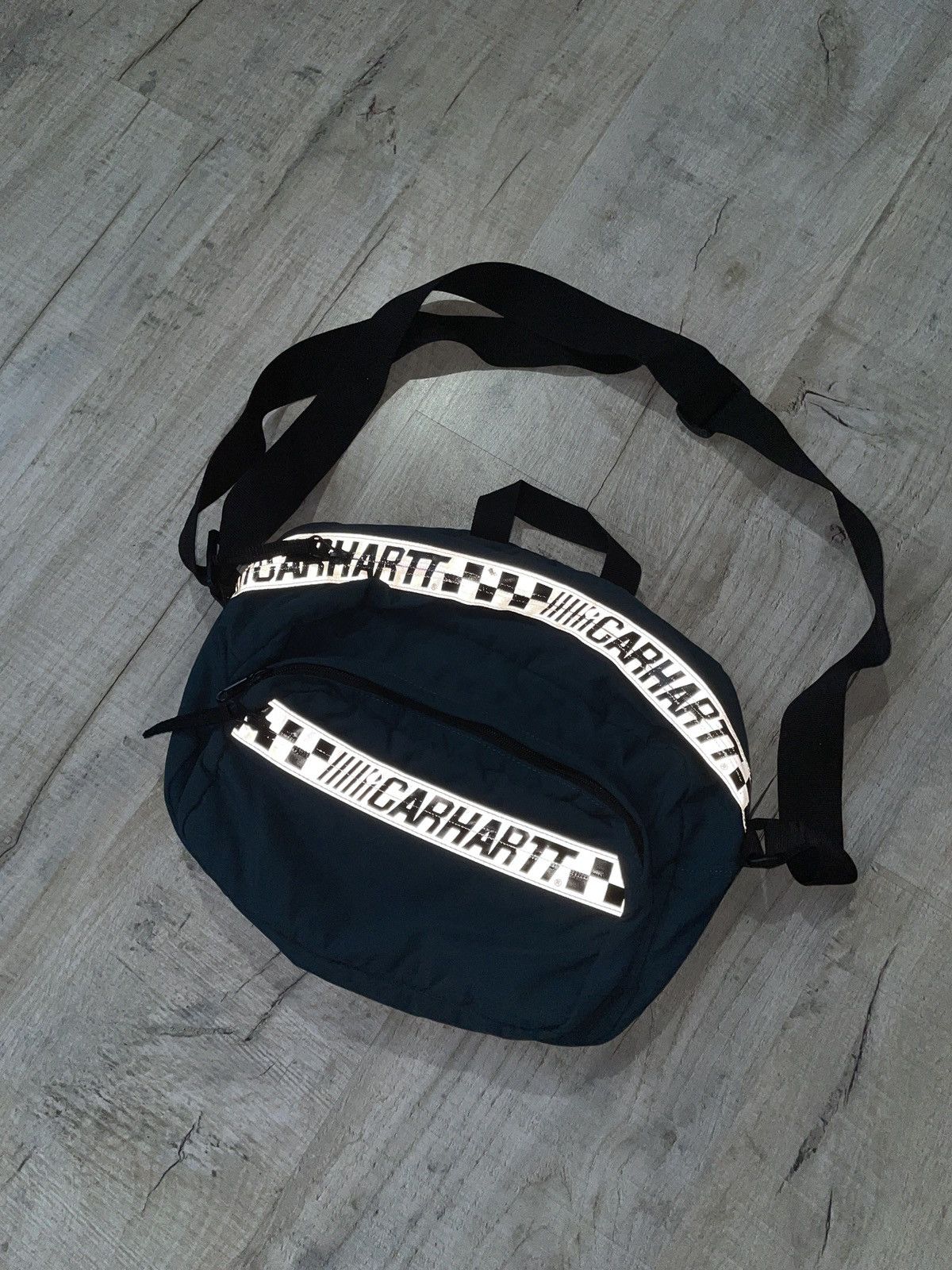 Carhartt senna shoulder bag hotsell
