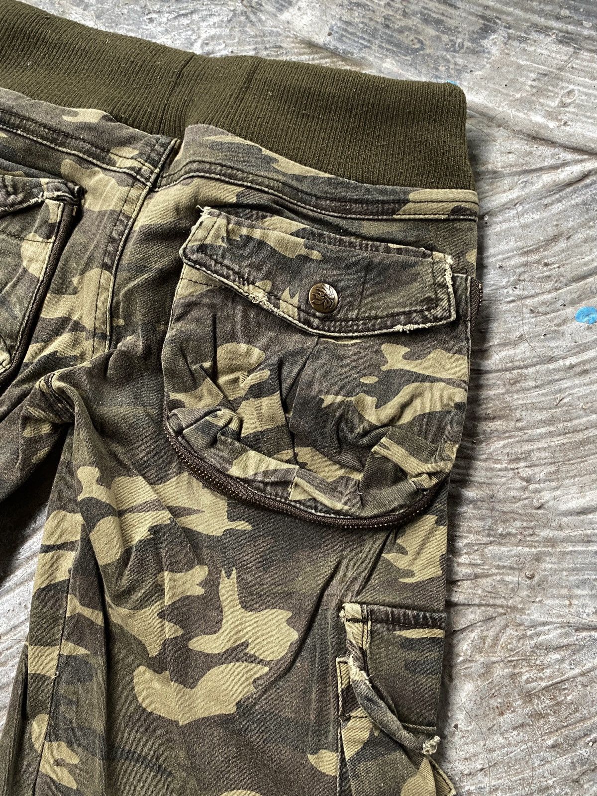 Vintage ❗️SALE❗️Vintage Upper Freak Cargo Tactical Camo Bondage Pant Size 28" / US 6 / IT 42 - 12 Thumbnail
