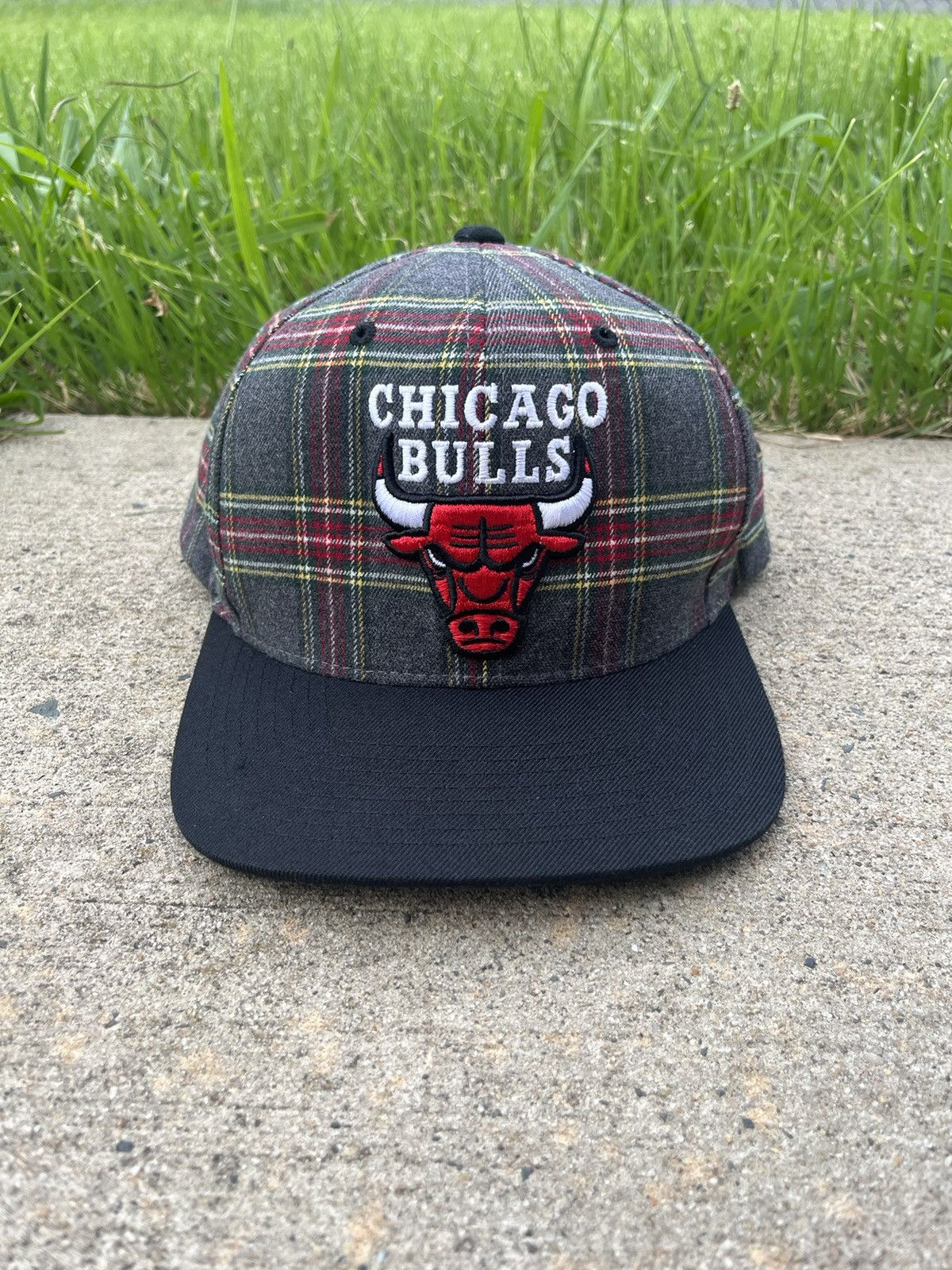 Mitchell & Ness × NBA MITCHELL & NESS 2015 CHICAGO BULLS BASKETBALL CAP Size ONE SIZE - 2 Thumbnail
