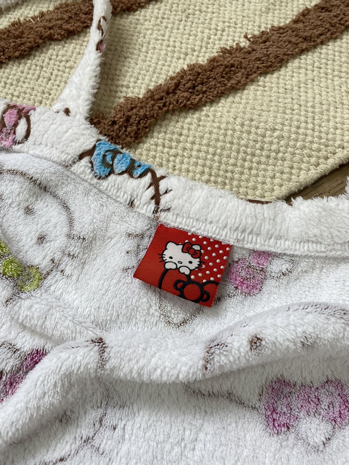 Cartoon Network CUTE HELLO KITTY MOHEIR AFTER SHOWER PAJAMA DRESS Size M / US 6-8 / IT 42-44 - 4 Thumbnail