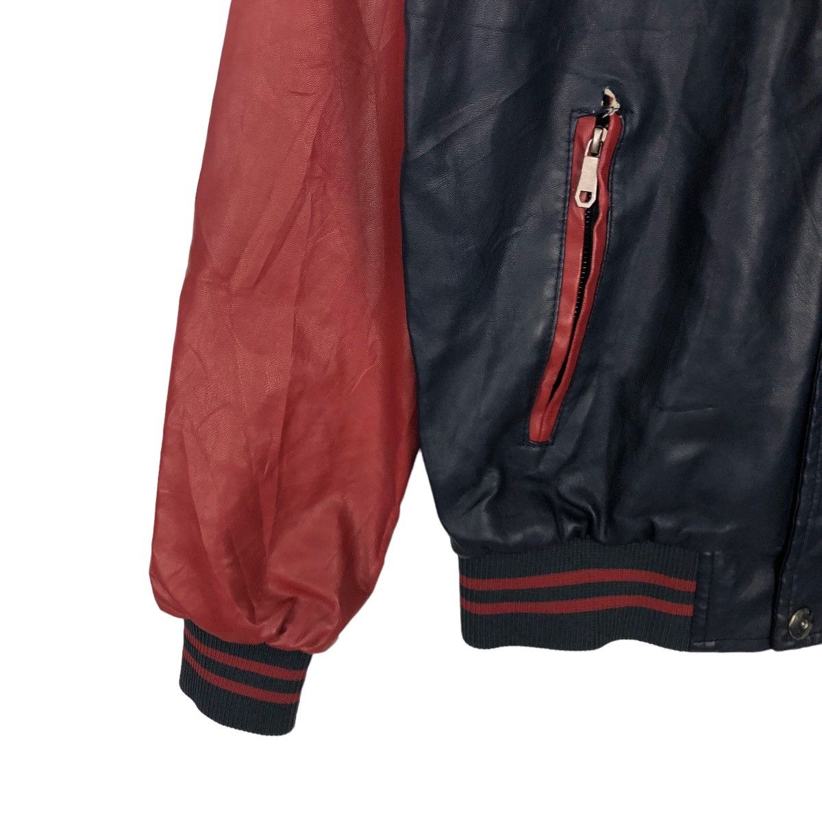 Japanese Brand VINTAGE SOFT LEATHER VARSITY JACKET EMBROIDERED BIG LOGO Size US L / EU 52-54 / 3 - 3 Thumbnail