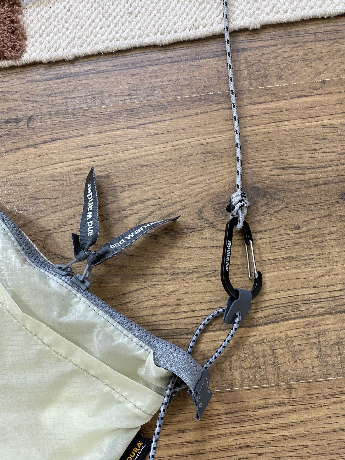 And Wander AND WANDER SIL SACOCHA SHOULDER BAG Size ONE SIZE - 4 Thumbnail