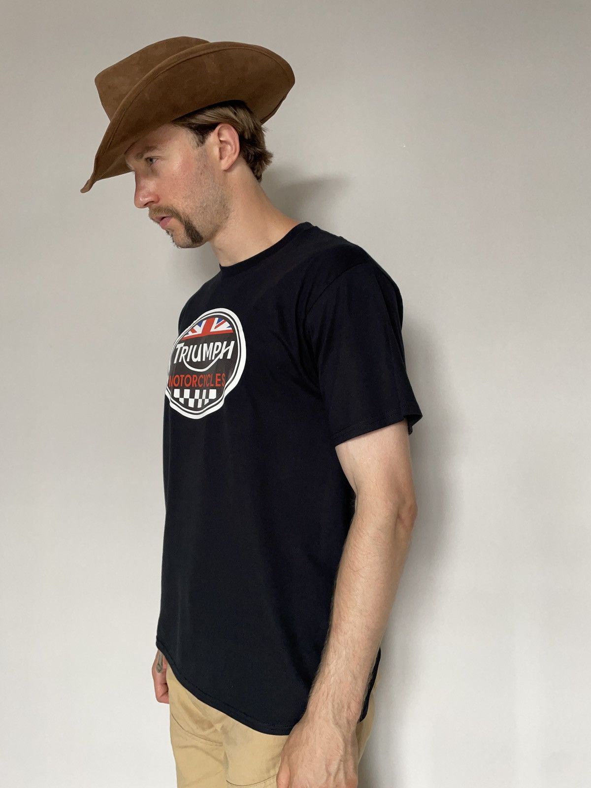 Gildan Triumph Motorcycle Gildan T-shirt Mens size 2XL Size US XXL / EU 58 / 5 - 5 Thumbnail