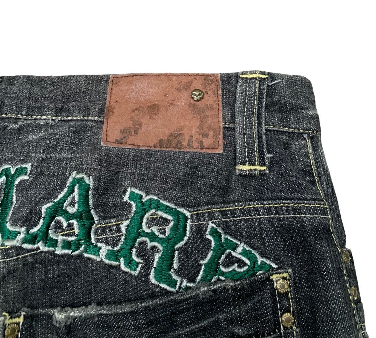 Designer × Japanese Brand × Vintage Rare Design Vintage Kiss Mark Big Logo Spell Out Jeans 1990s Size US 32 / EU 48 - 8 Thumbnail