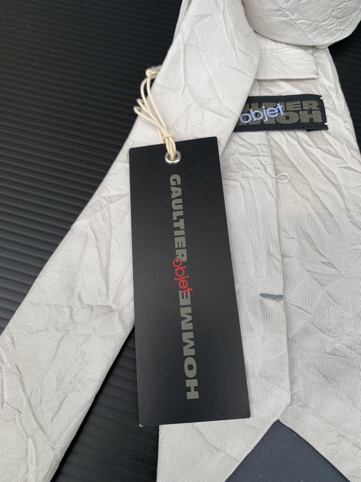 Jean Paul Gaultier Rare 🔥 Jean Paul Gaultier Wrinkle Neck tie Size ONE SIZE - 5 Thumbnail