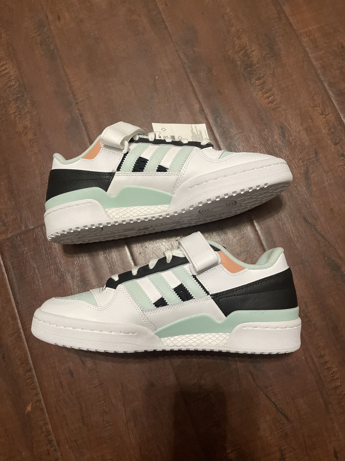 Forum Low “White Halo Mint”