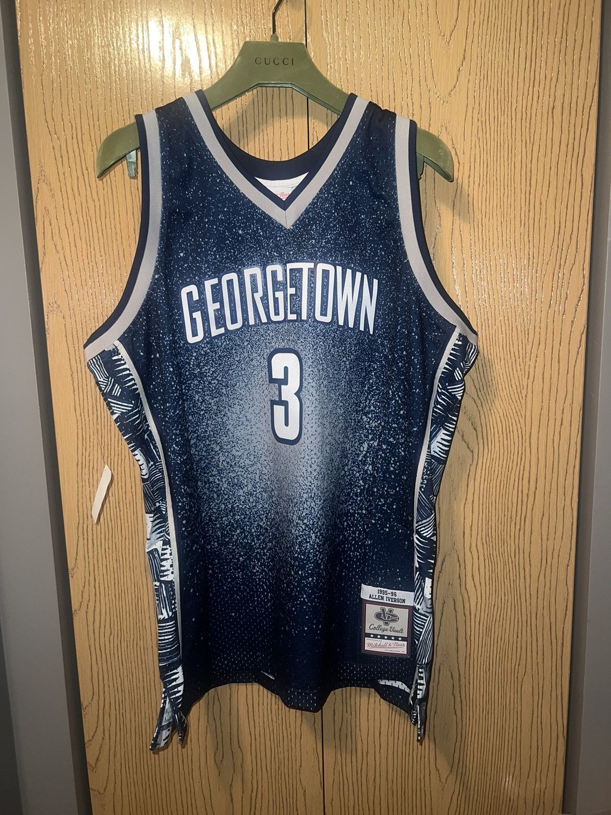 Mitchell & Ness Mitchell & Ness Allen Iverson Georgetown Jersey Sz XL Size US XL / EU 56 / 4 - 1 Thumbnail
