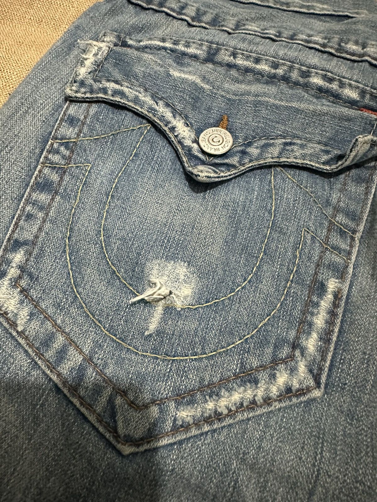 True Religion True Religion Joey Distressed Flared Jeans Size US 33 - 9 Thumbnail