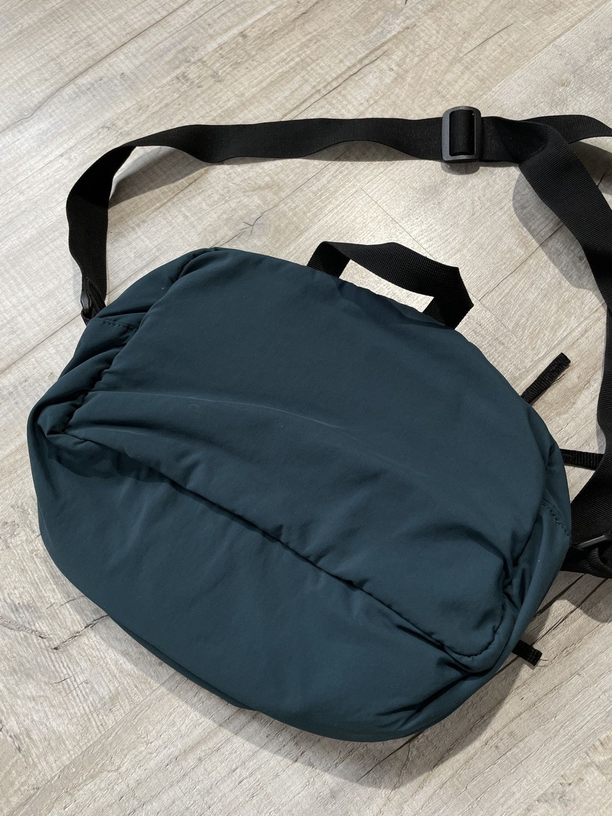 Carhartt Streetwear Vintage CARHARTT WIP SENNA SHOULDER REFLECTIVE LOGO BAG Grailed