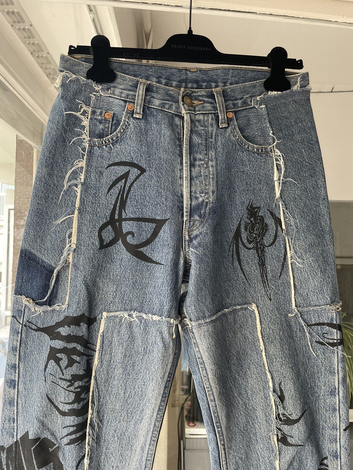 Levi's × Vetements Vetements x Levi’s Tribal Denim Pants Size US 29 - 3 Thumbnail