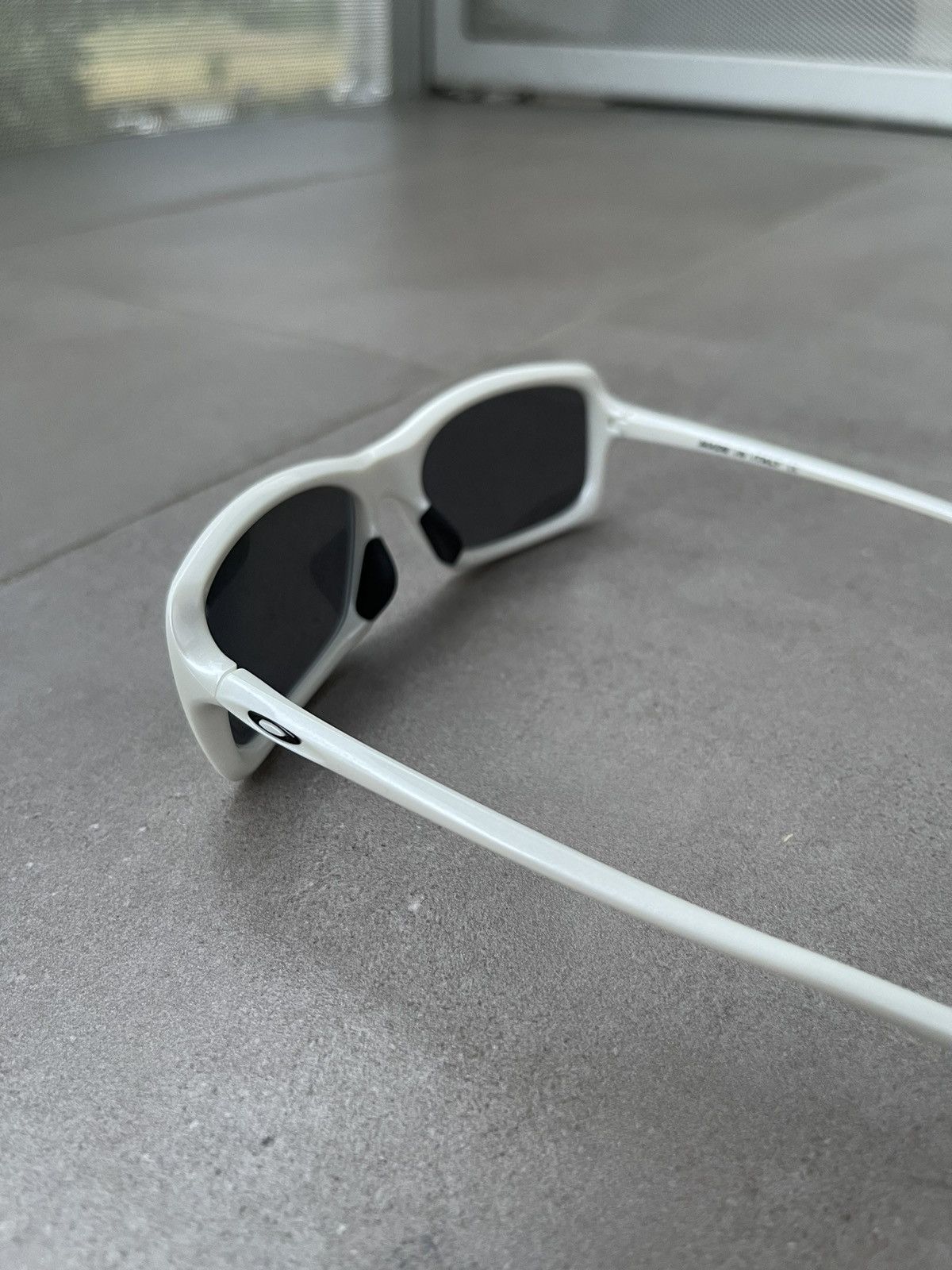 Oakley Oakley OO9203-04 "Hall Pass" White Sunglasses Size ONE SIZE - 6 Thumbnail