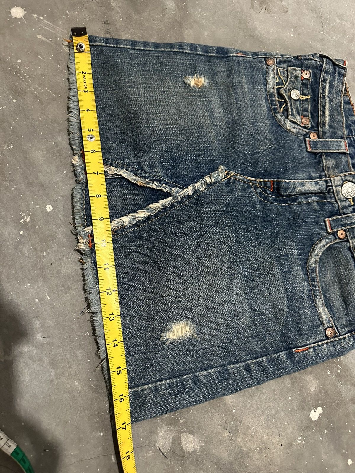 True Religion × Vintage True Religion Lola Distressed Mini Skirt Y2k Style Size 28" / US 6 / IT 42 - 14 Thumbnail