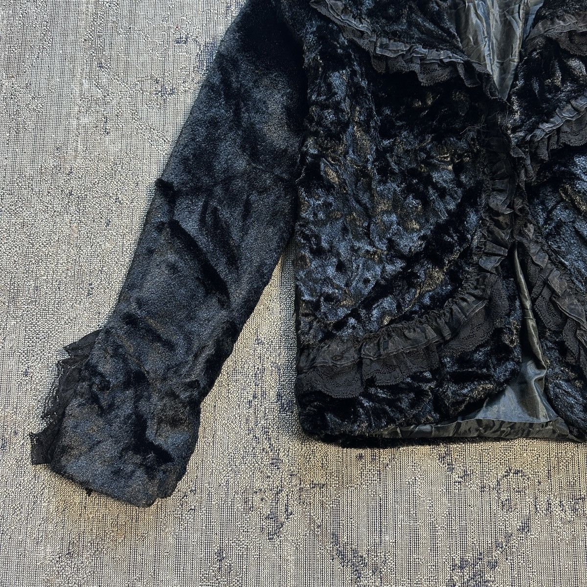 20471120 × Beauty Beast × Seditionaries Queen Of Darkness Faux Fur Lace Ghotic Black Jacket Size L / US 10 / IT 46 - 5 Thumbnail