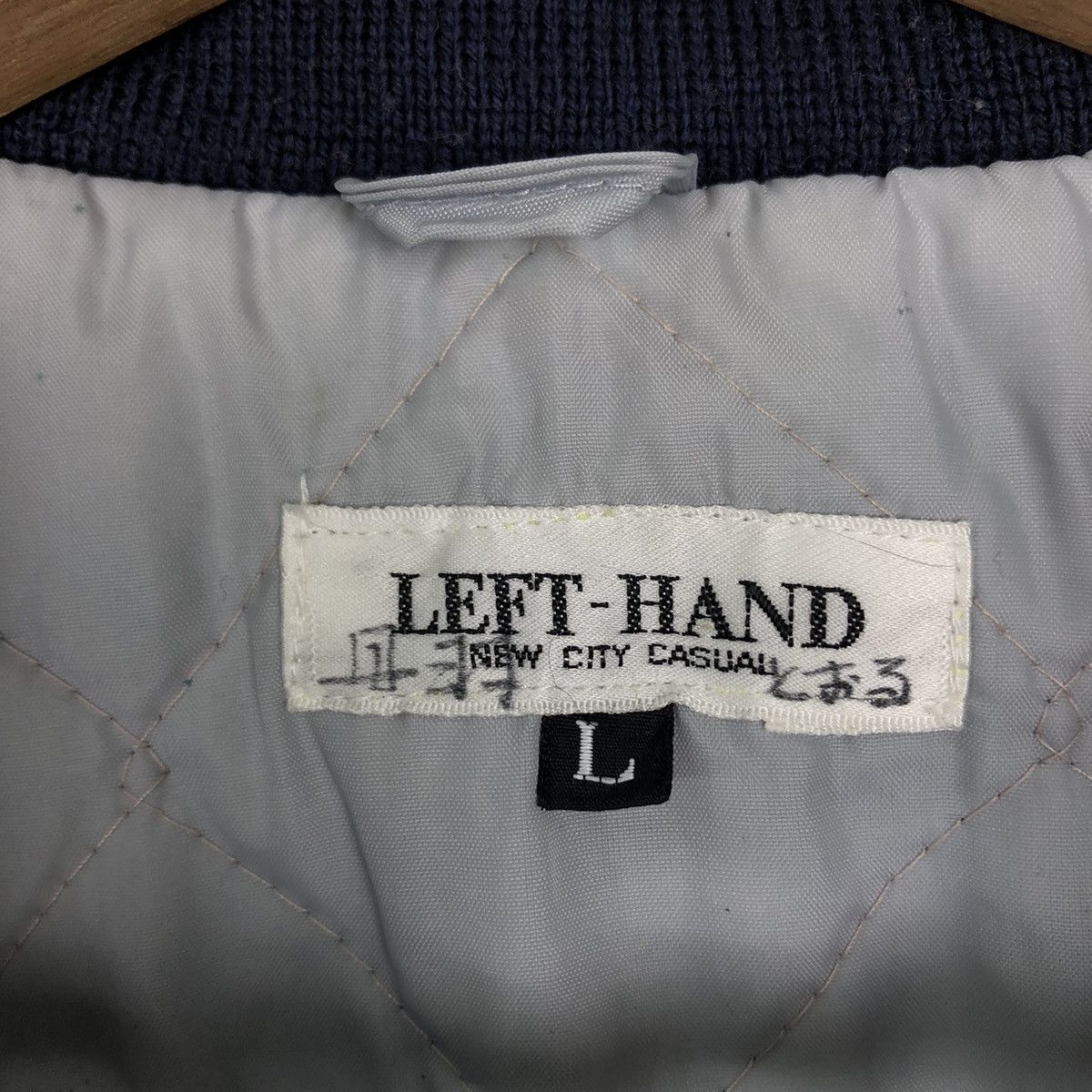 Japanese Brand VINTAGE LEFT-HAND BOMBER JACKET JAPAN MADE Size US L / EU 52-54 / 3 - 12 Thumbnail