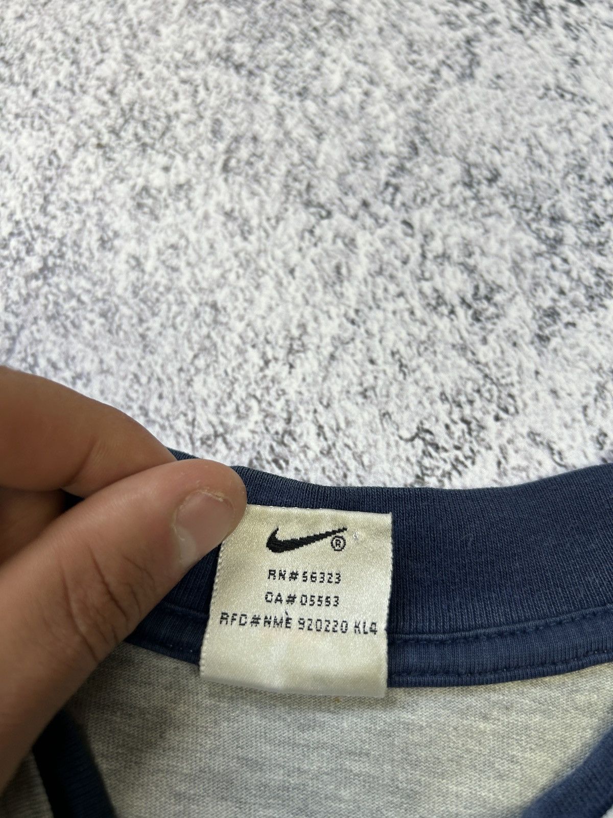 Nike Mens Vintage Nike T Shirt big logo y2k streetwear rare tee Size US S / EU 44-46 / 1 - 5 Thumbnail