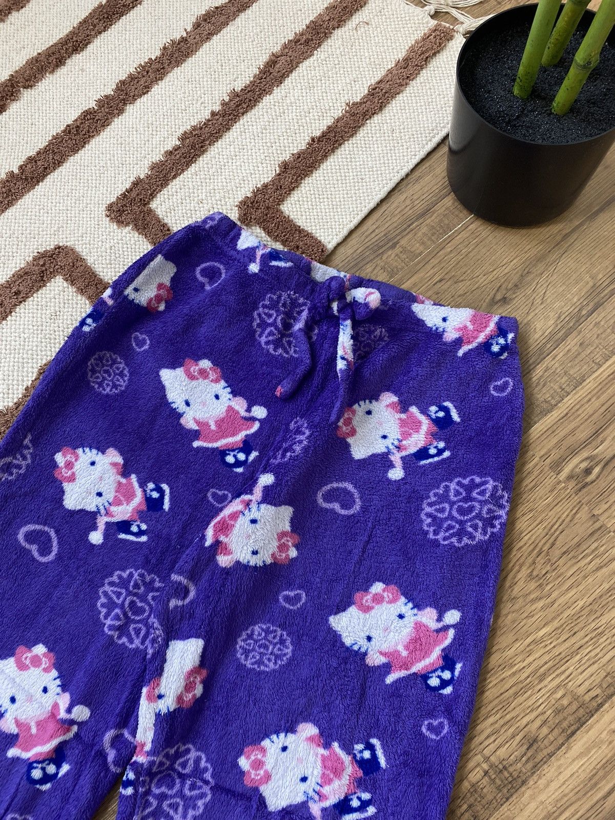 Cartoon Network CUTE HELLO KITTY PAJAMA PANTS Size 26" / US 2 / IT 38 - 2 Thumbnail