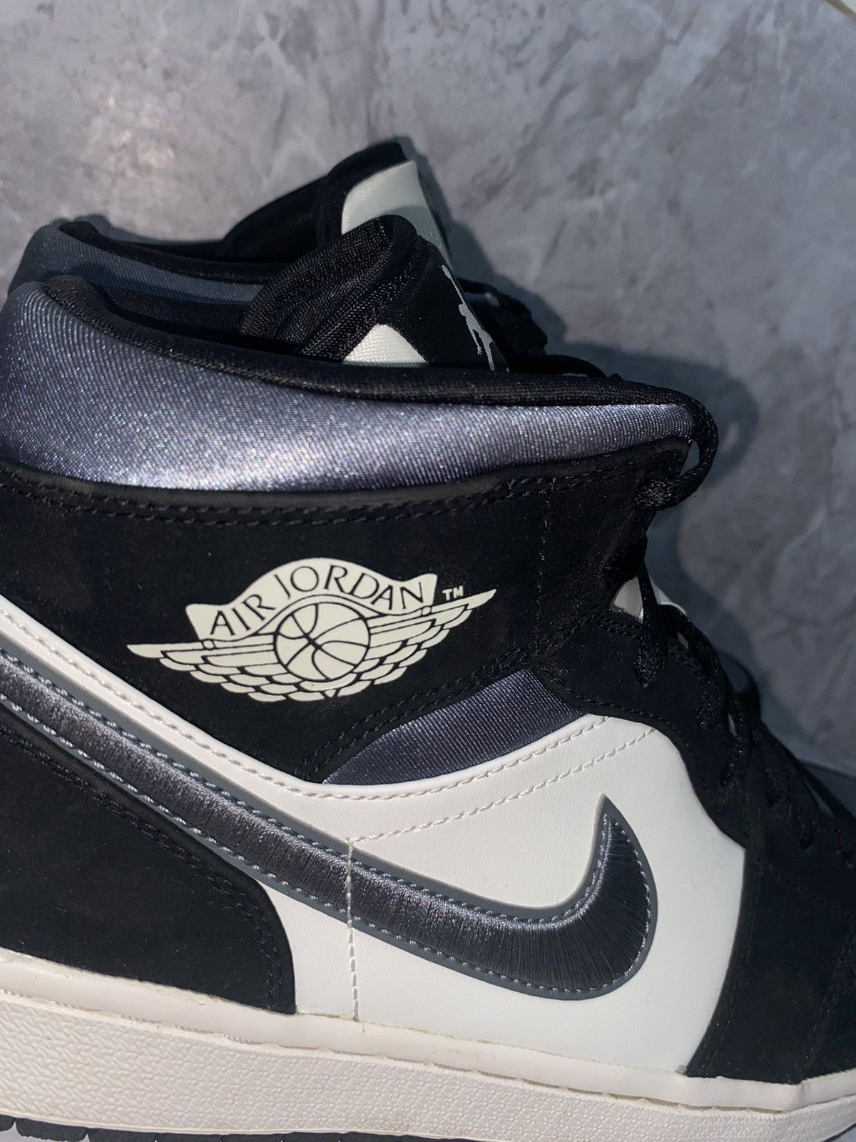 Jordan Brand Jordan 1 Mid Satin Grey Toe Size US 12 / EU 45 - 2 Thumbnail