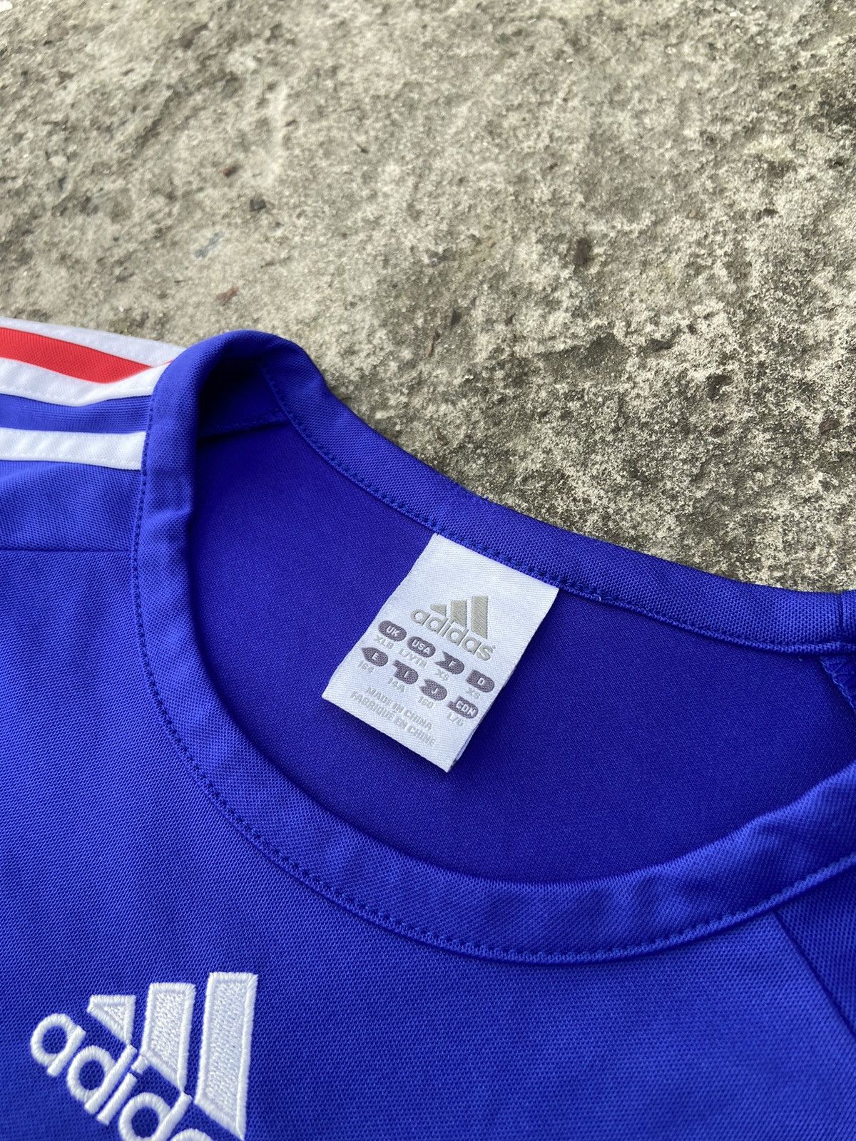 Adidas Vintage adidas France soccer jersey Streetwear Blokecore VTg Size US XS / EU 42 / 0 - 5 Thumbnail