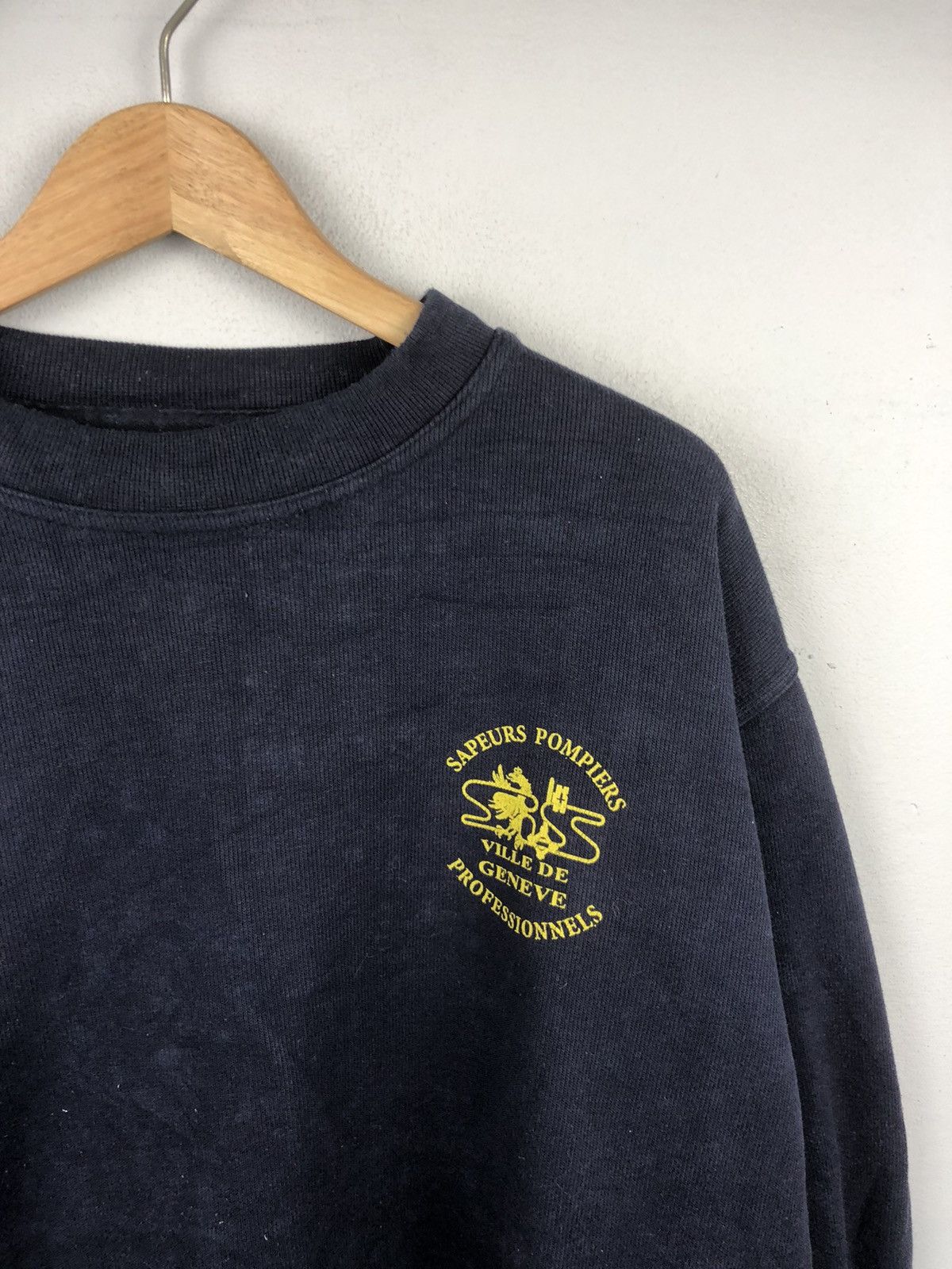 Other × Vintage Vintage Ville De Geneve Pull Over Sweatshirt Size US L / EU 52-54 / 3 - 2 Thumbnail
