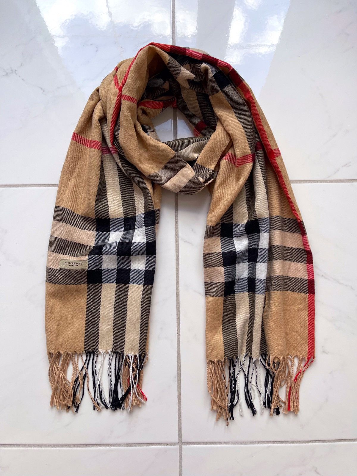 Price for hot sale burberry scarf