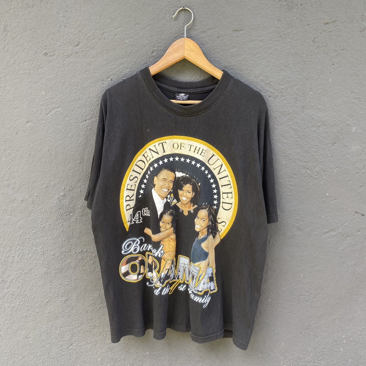 image of Vintage Faded Y2K Barrack Obama President United States Tee in Black, Men's (Size XL)