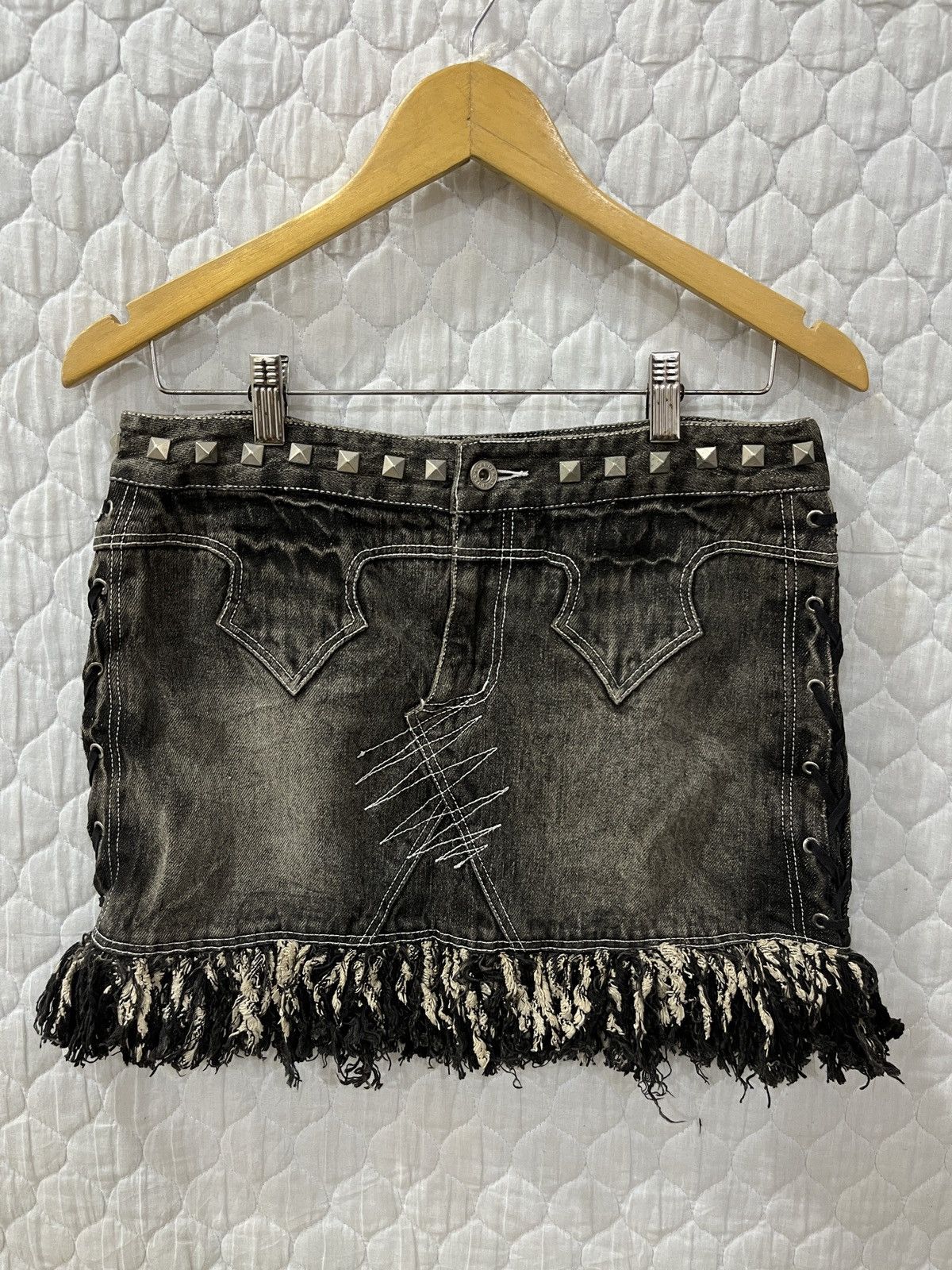 Seditionaries (Vvvv)🔥🔥🔥 HYPE CANDY STRIPPER PUNK SKIRTS Size 31" - 1 Thumbnail