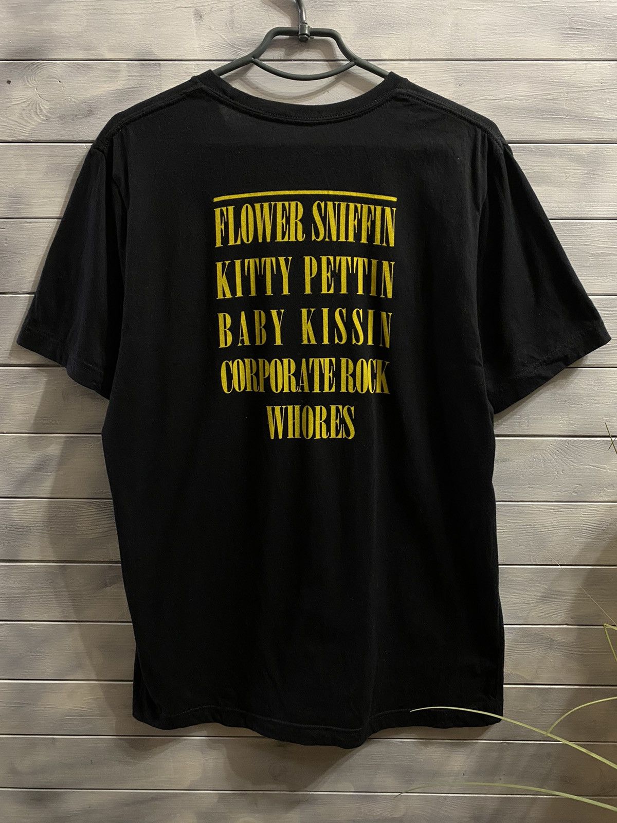 Band Tees Rare T-Shirt NIRVANA 2018. Y2K vintage style. Size US L / EU 52-54 / 3 - 2 Thumbnail