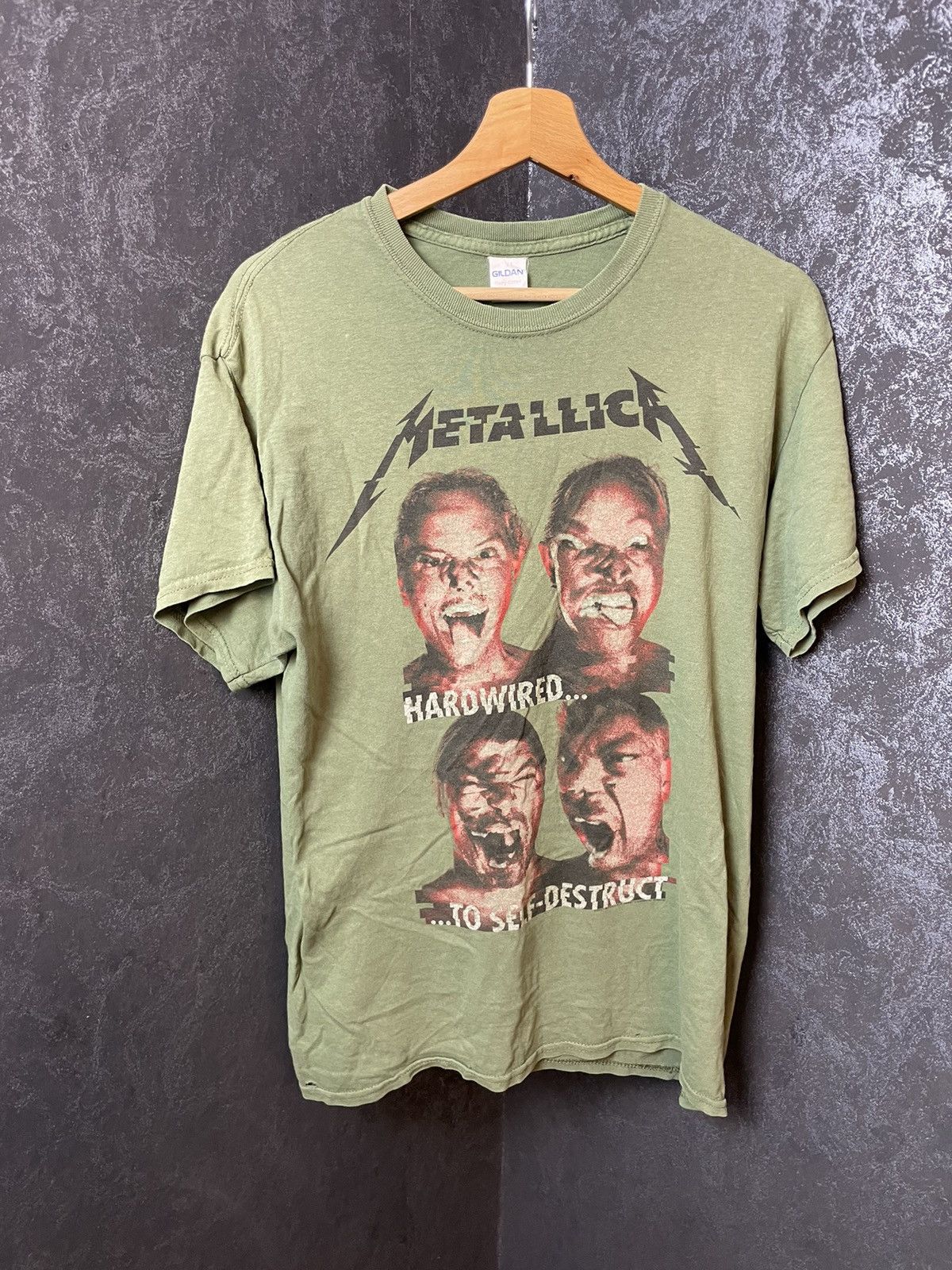 Band Tees Metallica Hardwired Tour Tee crazy Size US M / EU 48-50 / 2 - 1 Thumbnail