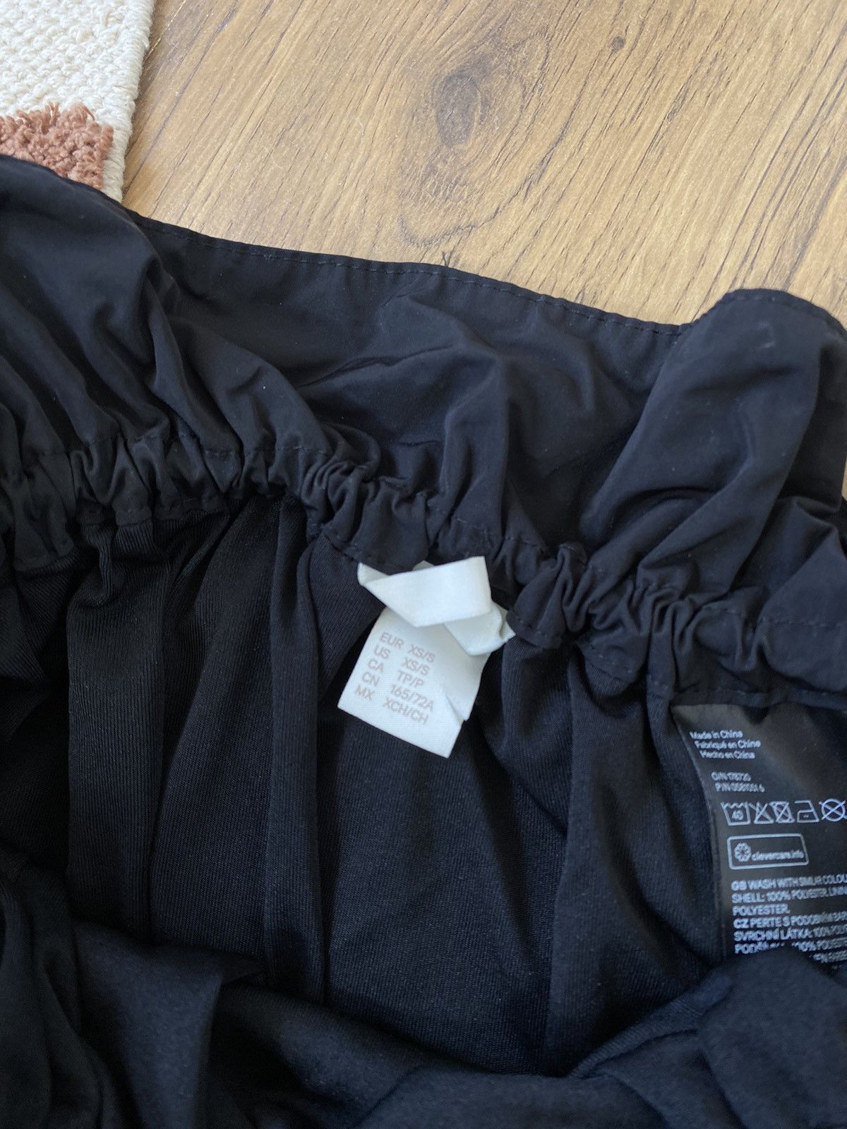 Vintage GORPCORE AVANT GARDE NYLON Y2K BLOWN HYLON MINI SKIRT Size 28" / US 6 / IT 42 - 5 Thumbnail