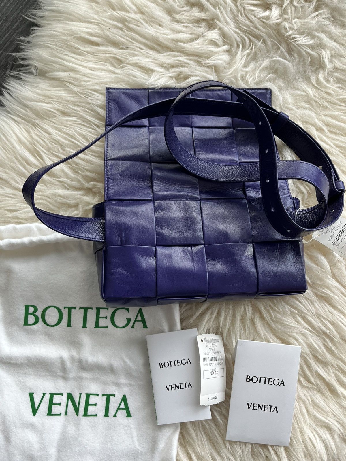 Bottega Veneta Super Runway Brand New $2,300 Value Cassette Crossbody Bag Size ONE SIZE - 4 Thumbnail