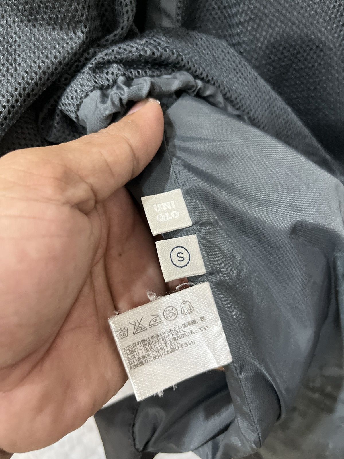 Uniqlo (Tttt). VINTAGE UNIQLO HOODIE JACKET Size US S / EU 44-46 / 1 - 7 Thumbnail