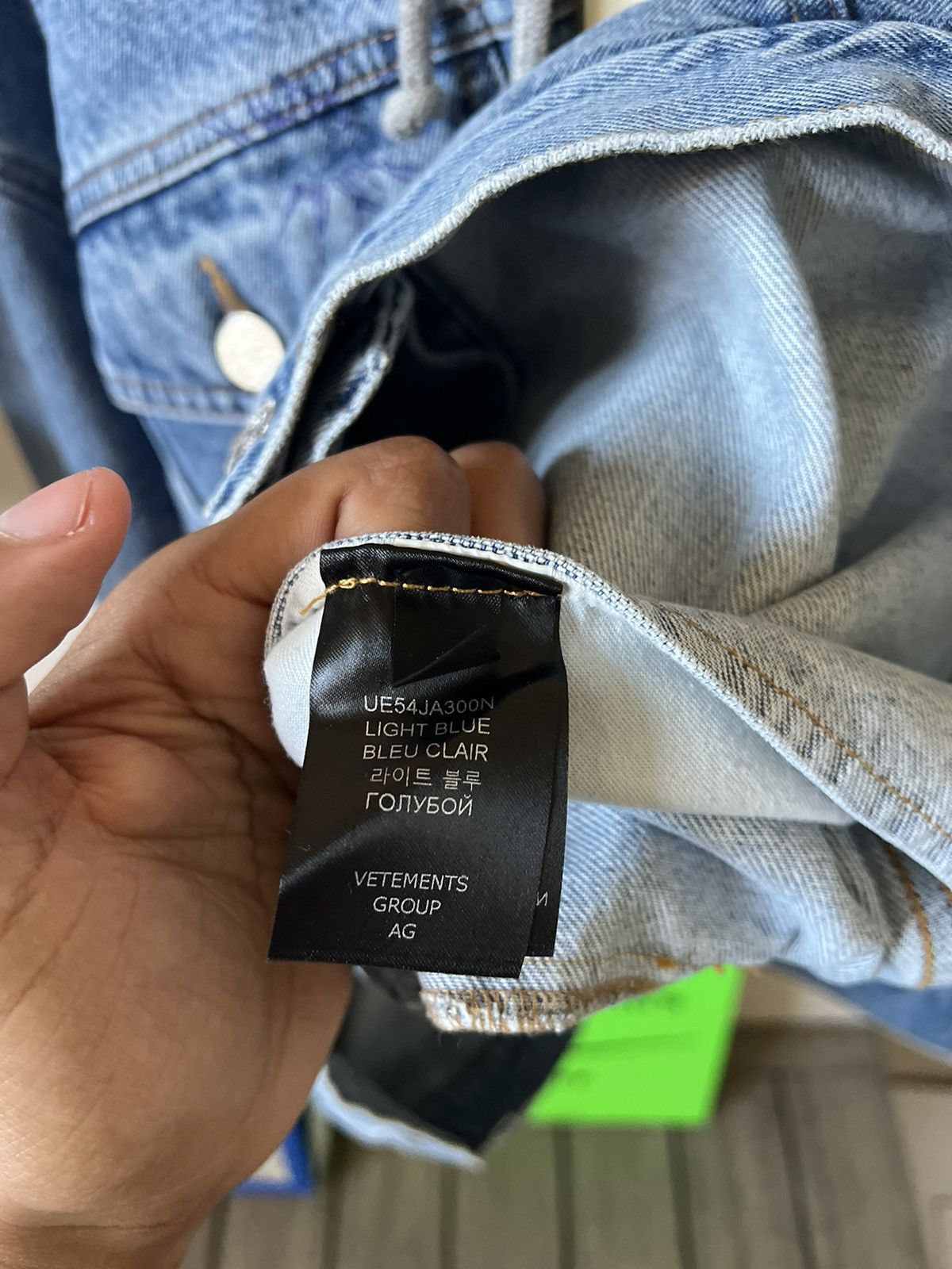 Vetements Vetements Scribbled Denim Jacket Hoodie Size US L / EU 52-54 / 3 - 20 Thumbnail
