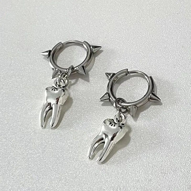 Jewelry Tooth Stud Earrings Size ONE SIZE - 2 Thumbnail