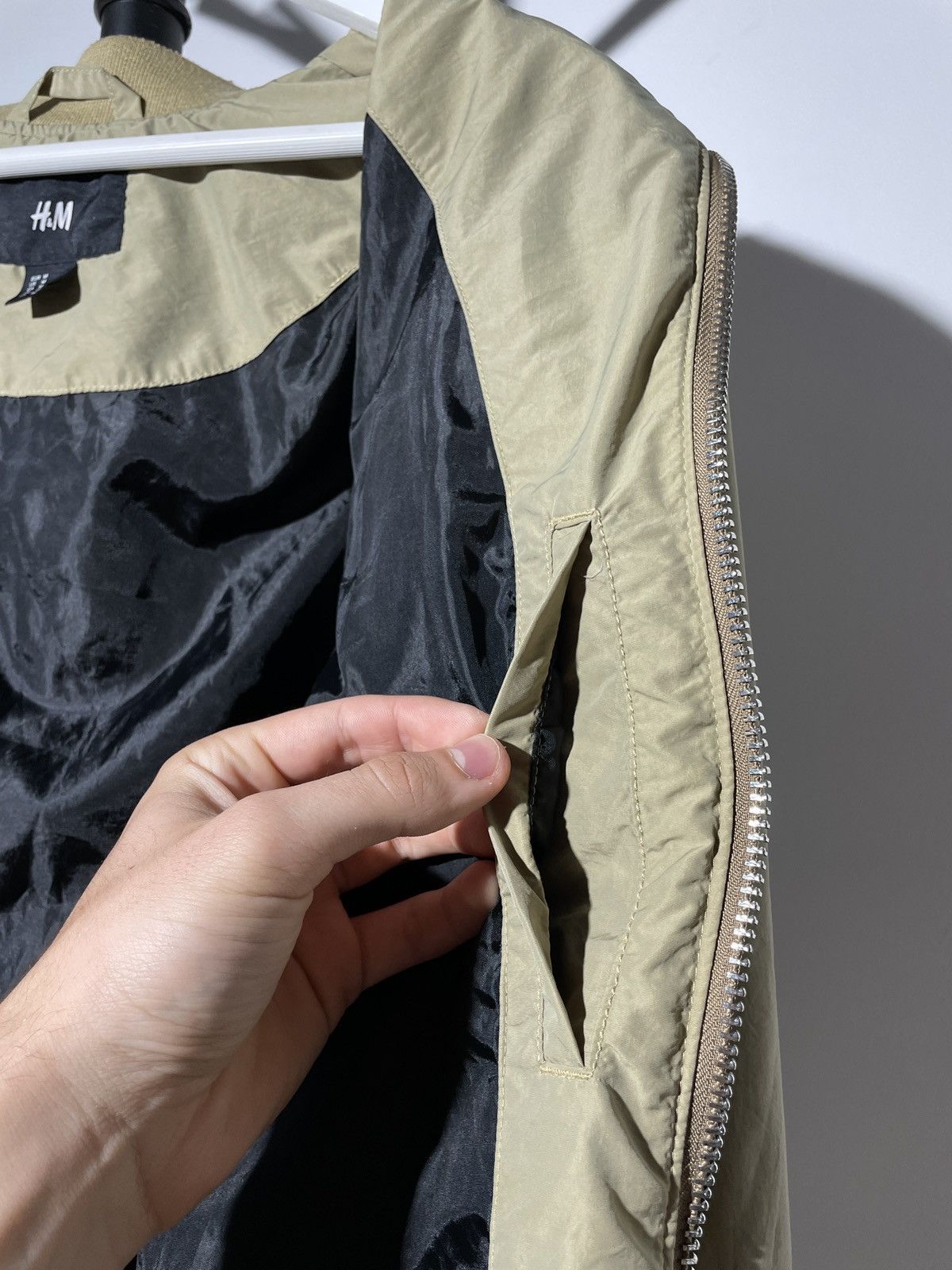 H&M × The Weeknd × XO H&M x The Weeknd XO Bomber Big Logo Jacket Size US M / EU 48-50 / 2 - 13 Thumbnail