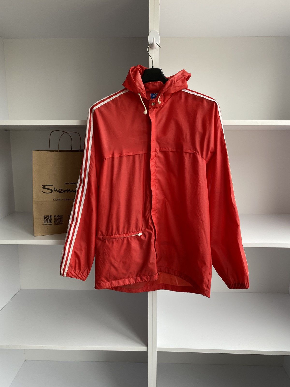 Adidas × Vintage Adidas Lightweight Nylon Rain Coat Jacket Vintage 80s Red Size US L / EU 52-54 / 3 - 1 Thumbnail