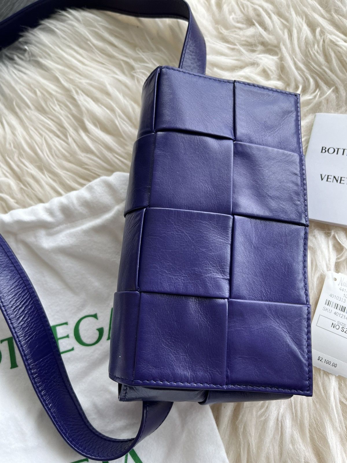 Bottega Veneta Super Runway Brand New $2,300 Value Cassette Crossbody Bag Size ONE SIZE - 7 Thumbnail